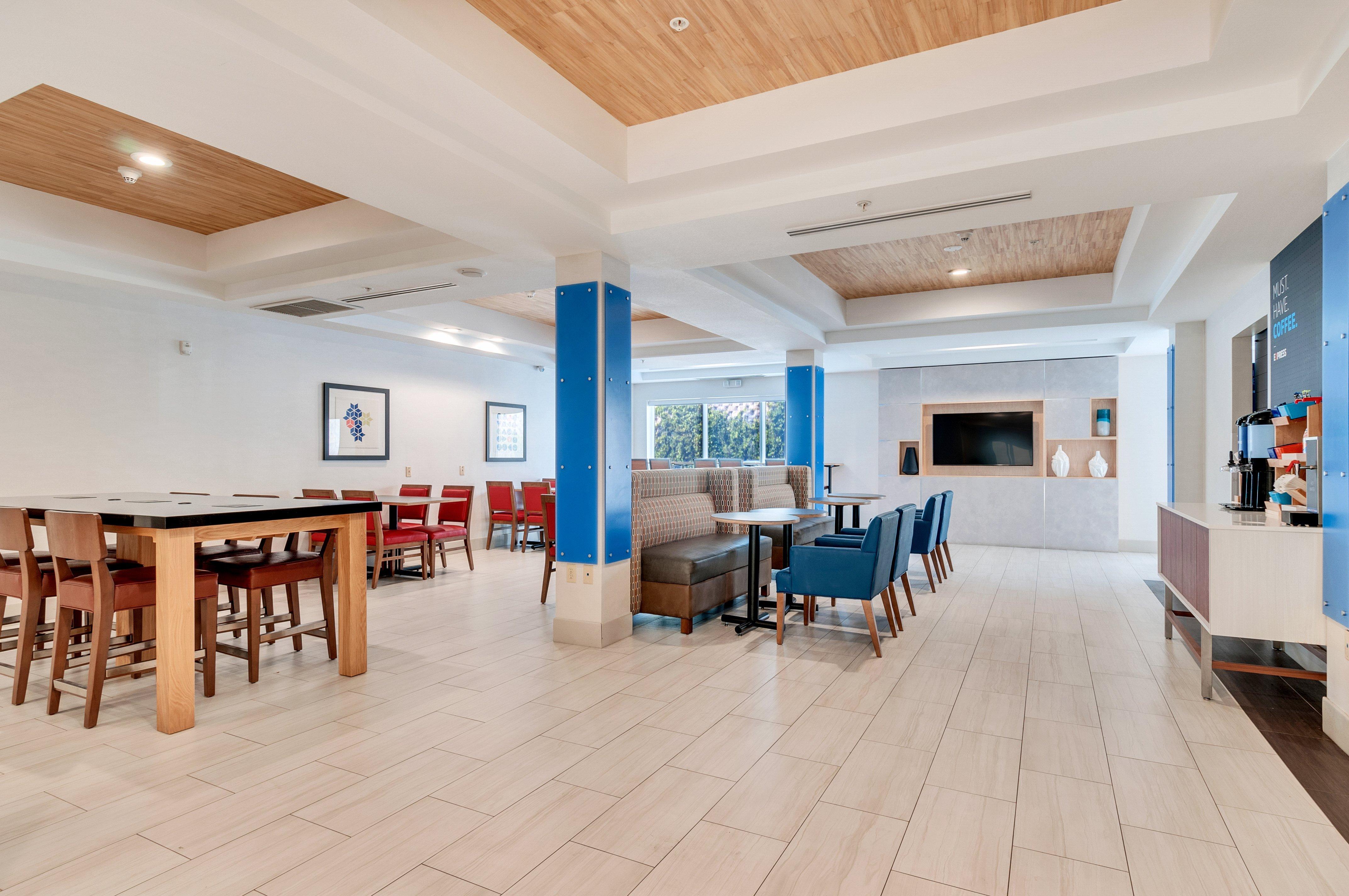 Holiday Inn Express Hotel & Suites Lake Elsinore By Ihg Eksteriør bilde