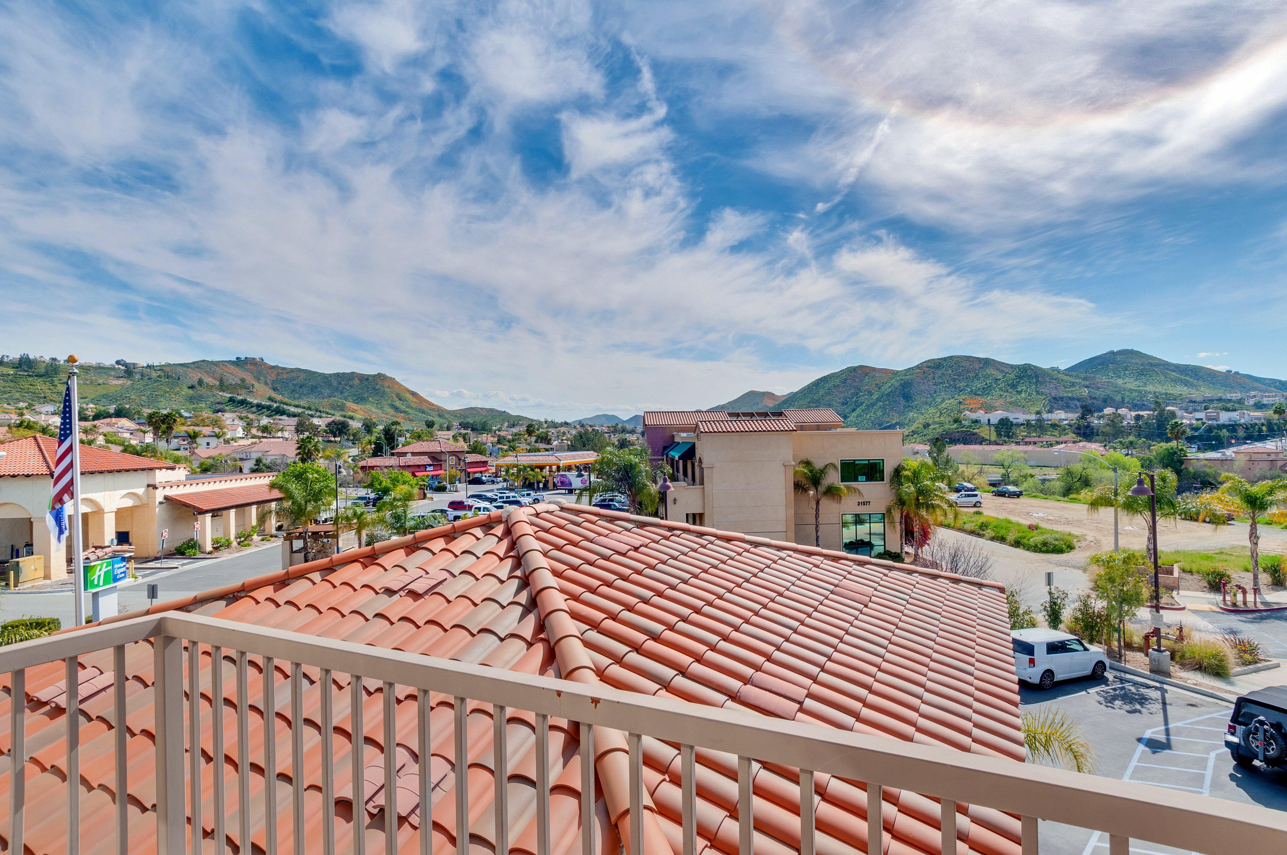 Holiday Inn Express Hotel & Suites Lake Elsinore By Ihg Eksteriør bilde
