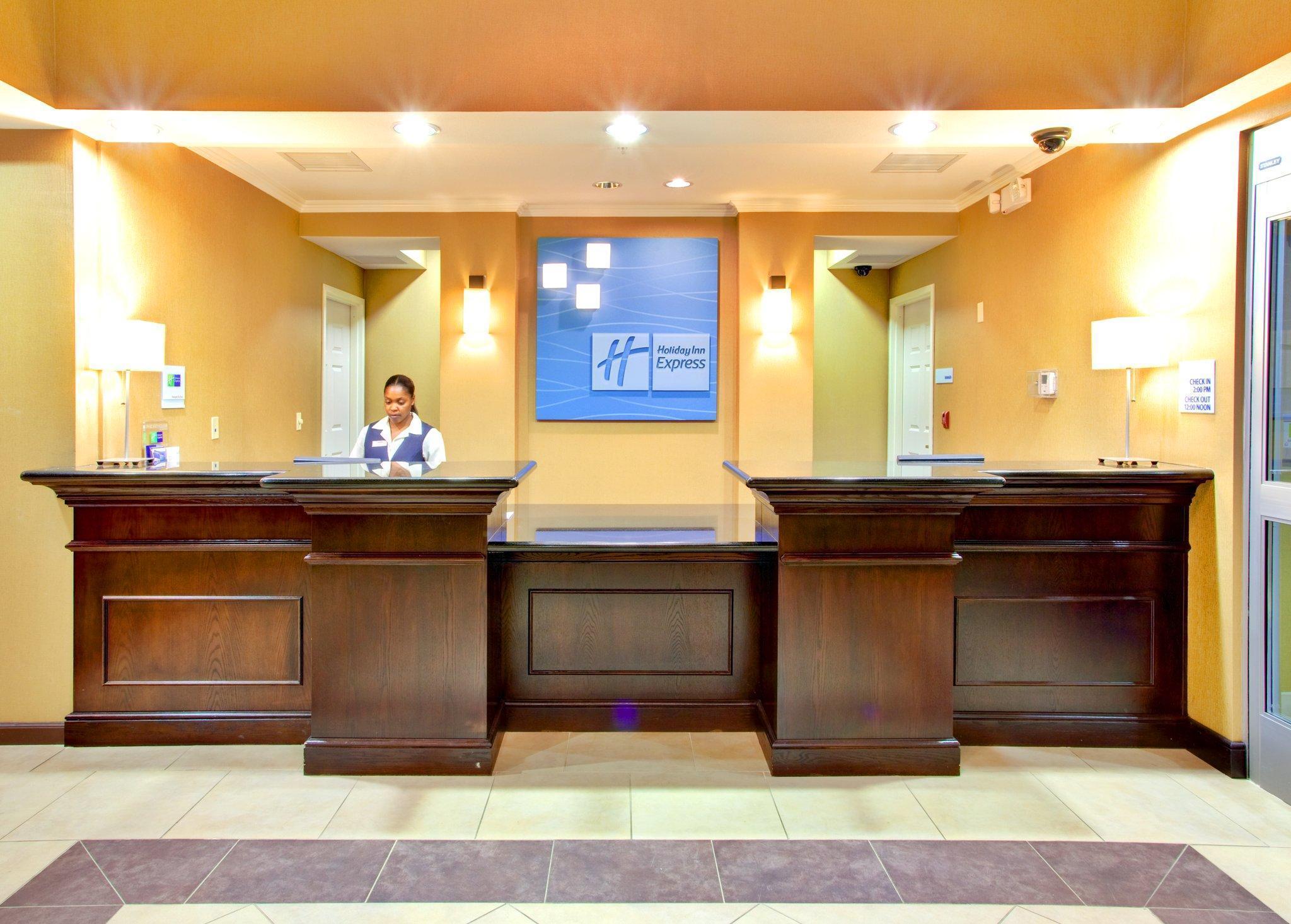 Holiday Inn Express Hotel & Suites Lake Elsinore By Ihg Interiør bilde