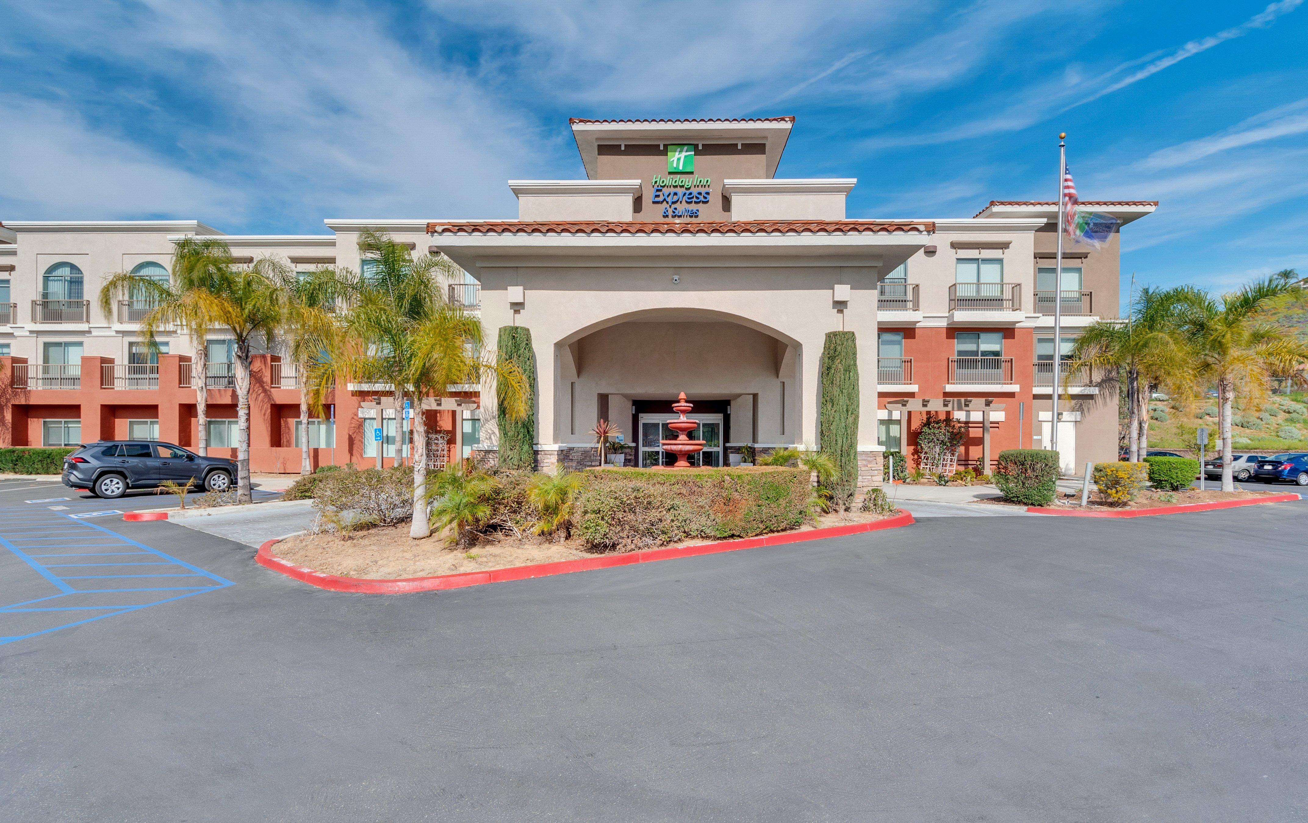 Holiday Inn Express Hotel & Suites Lake Elsinore By Ihg Eksteriør bilde