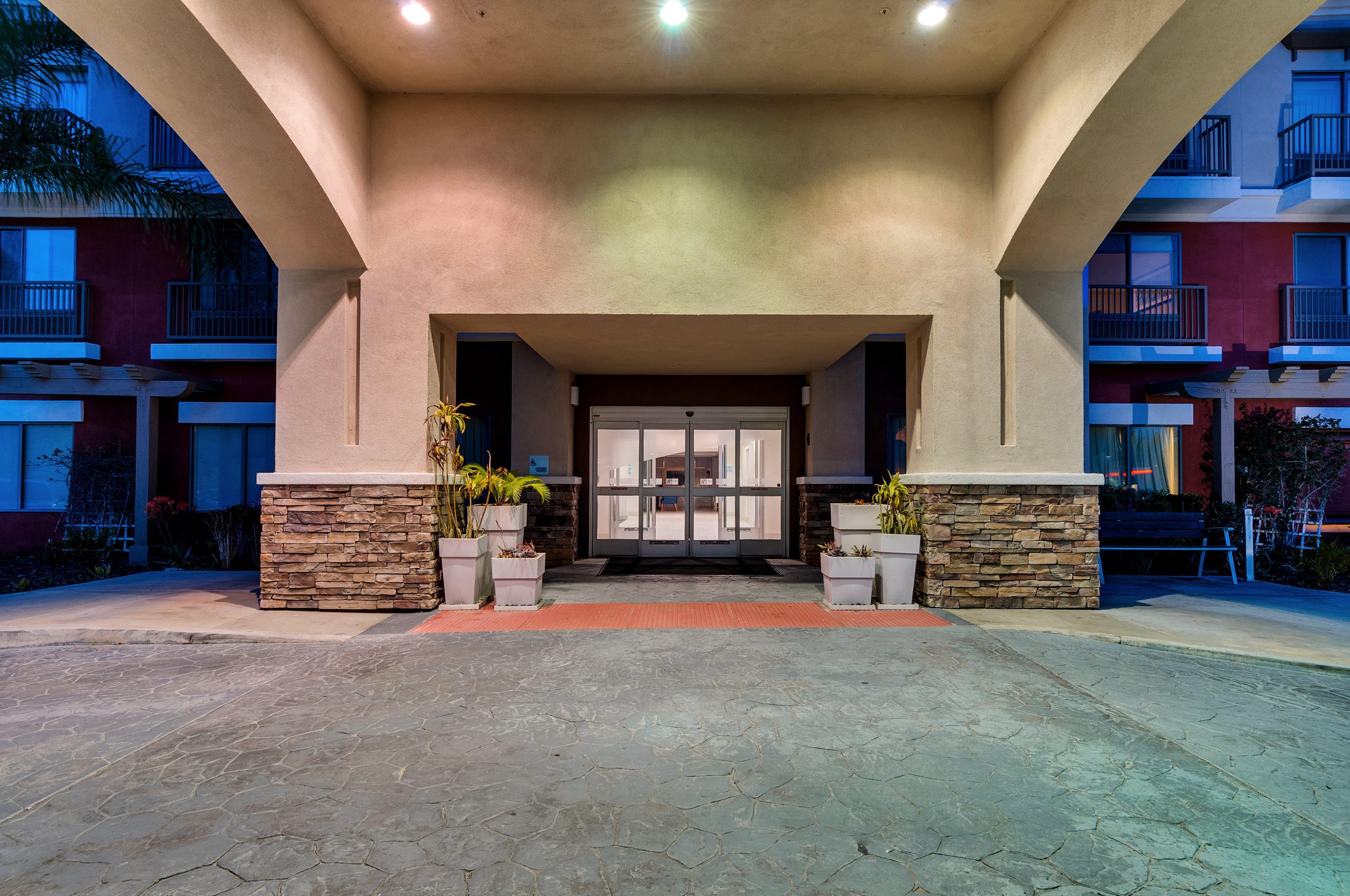 Holiday Inn Express Hotel & Suites Lake Elsinore By Ihg Eksteriør bilde