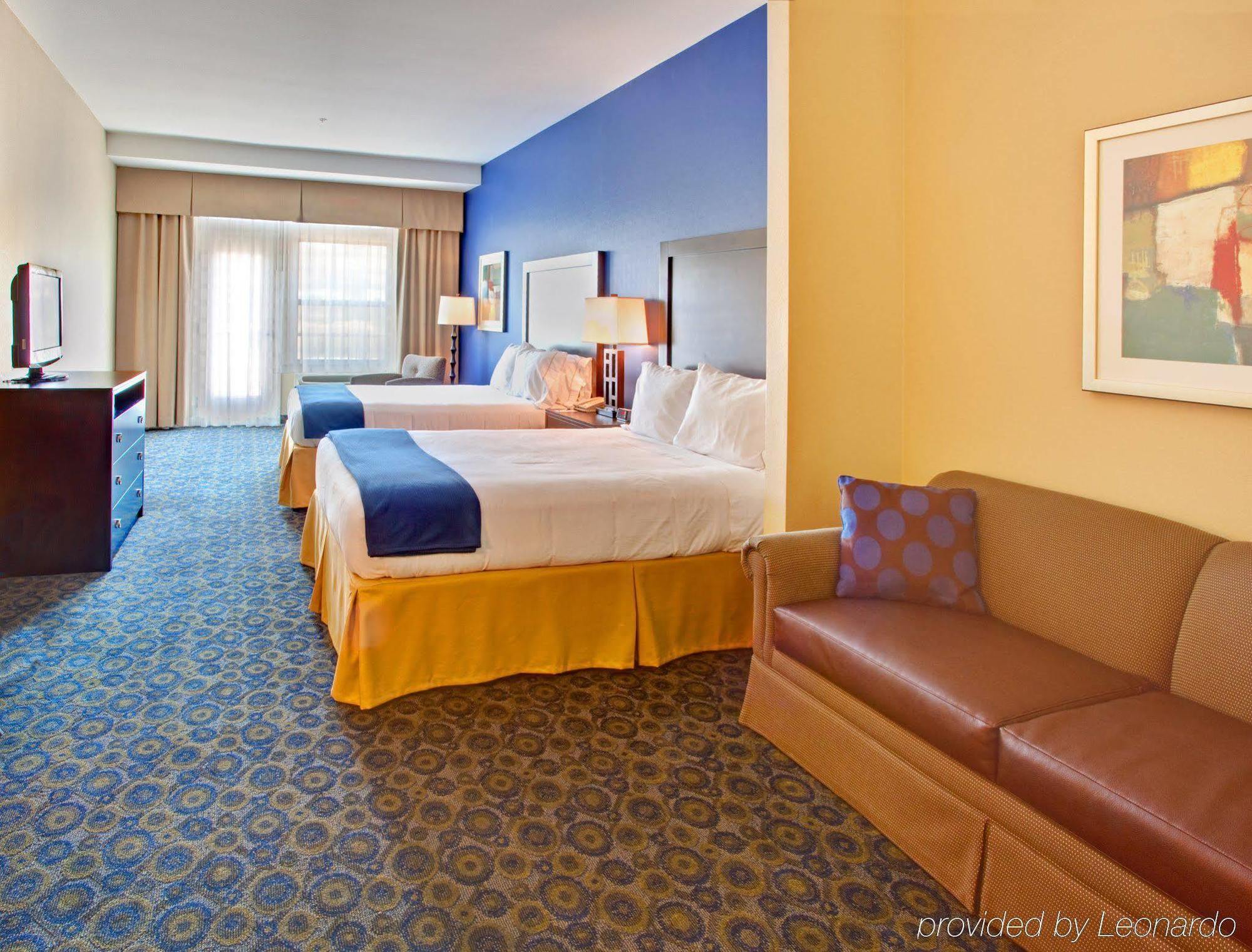 Holiday Inn Express Hotel & Suites Lake Elsinore By Ihg Rom bilde