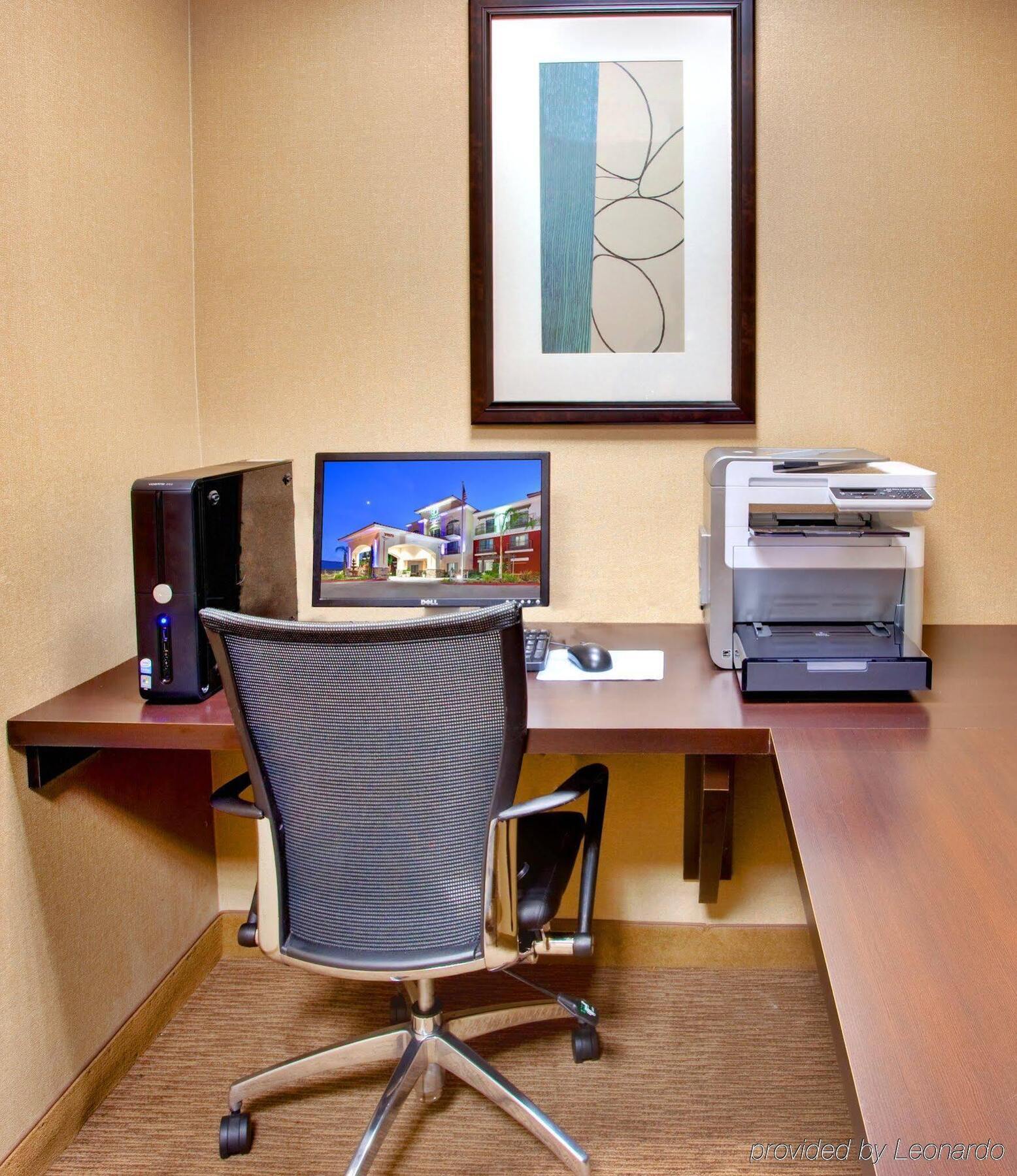 Holiday Inn Express Hotel & Suites Lake Elsinore By Ihg Eksteriør bilde