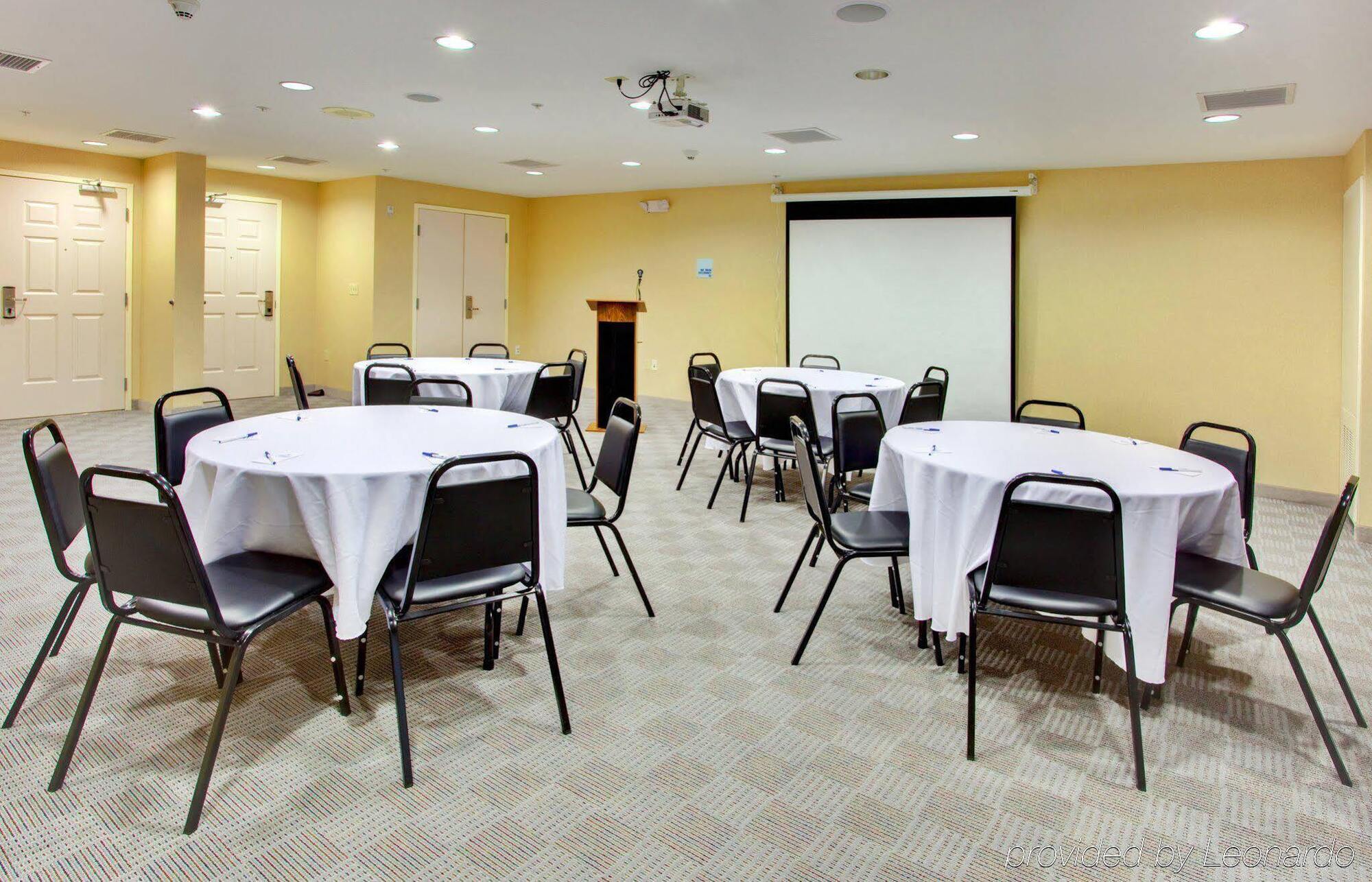 Holiday Inn Express Hotel & Suites Lake Elsinore By Ihg Eksteriør bilde
