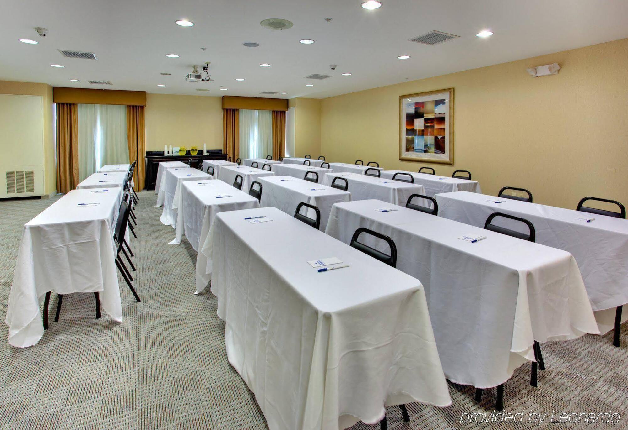 Holiday Inn Express Hotel & Suites Lake Elsinore By Ihg Eksteriør bilde